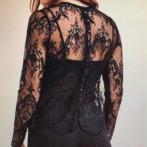 Longsleeve lace top with button-up back
